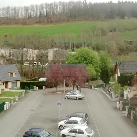 Complet Avec Exterieurs, 4 Chambres, 8 Personnes